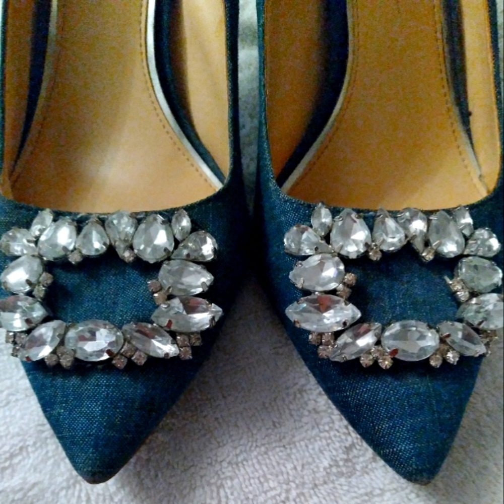 Jessica Simpson Blue Denim Heels with embellishment Size 7